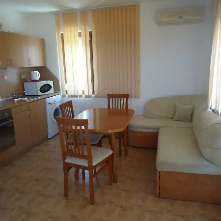 Vista Del Mar - 1 Apartamento *